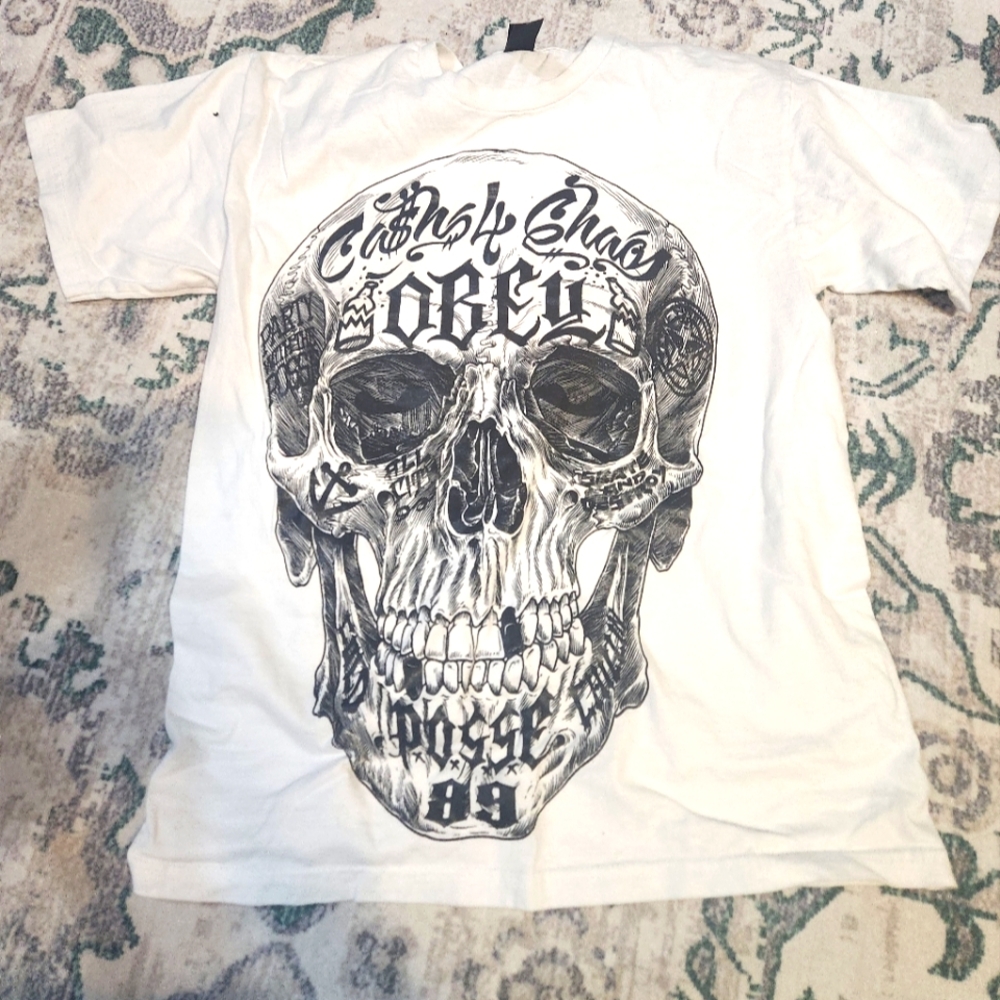 Vintage OBEY 90s era skater tshirt